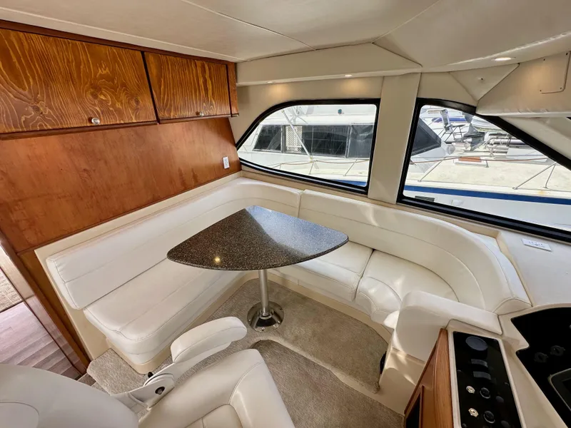 Slide: The Image of Meridian 580 Pilothouse 2004 - 72