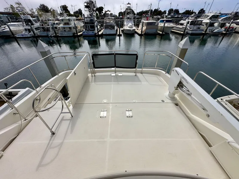 Slide: The Image of Meridian 580 Pilothouse 2004 - 88