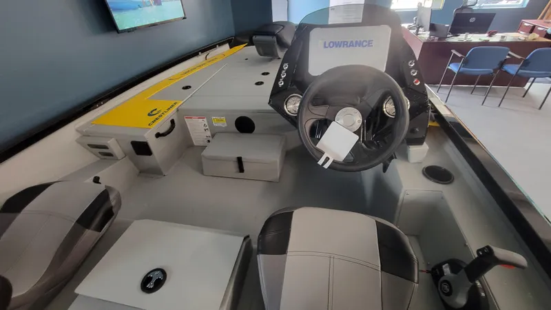 Slide: The Image of Crestliner XFC 179 Crappie 2025 - 6