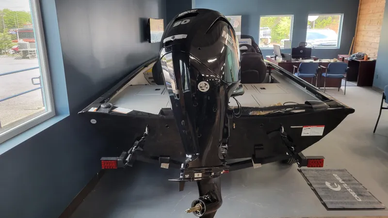 Slide: The Image of Crestliner XFC 179 Crappie 2025 - 8