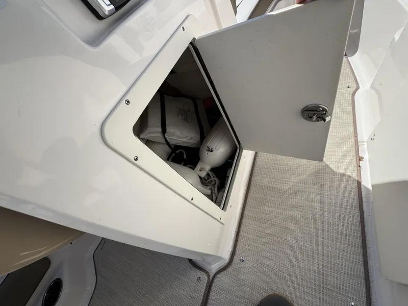 Slide: The Image of Chaparral 21 SSi OB 2021 - 33