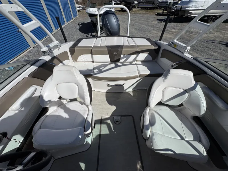 Slide: The Image of Chaparral 21 SSi OB 2021 - 37