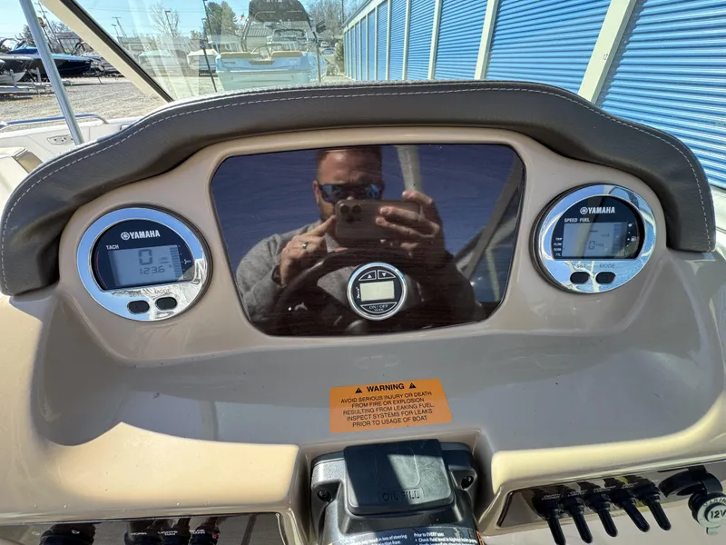 Slide: The Image of Chaparral 21 SSi OB 2021 - 39