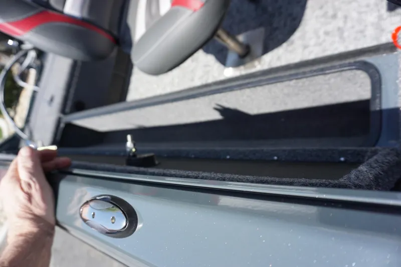 Slide: The Image of Ranger VS1665SC Includes Trailer 2025 - 24