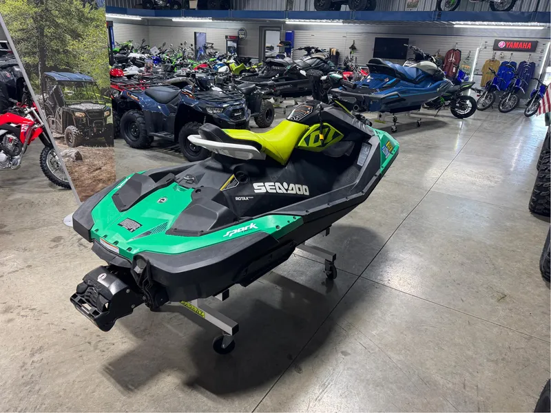Slide: The Image of 2019 Sea-Doo Spark Trixx 2up iBR with Sound System in showroom. - 5