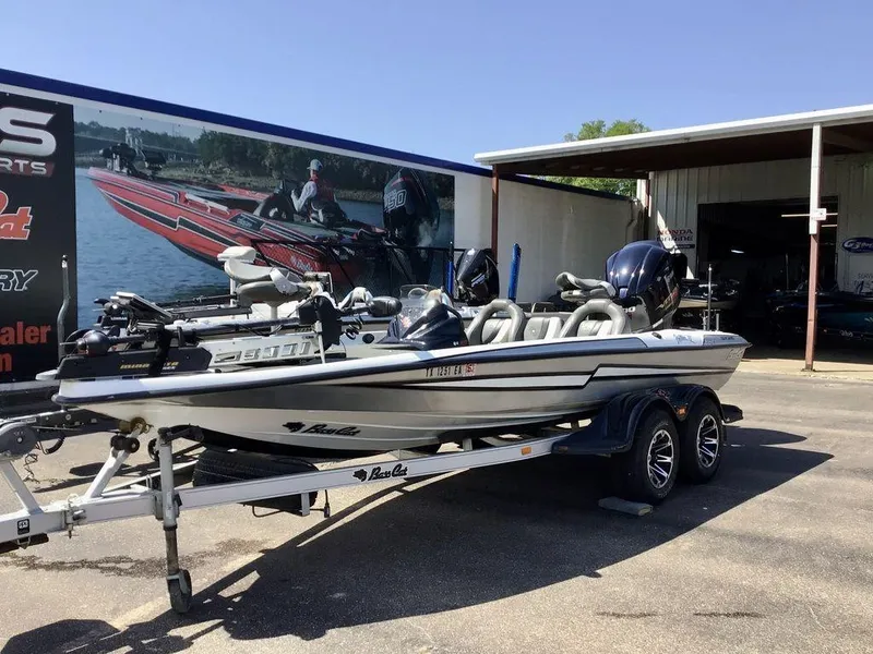 Slide: The Image of 2018 Bass Cat Panterra II boat on trailer outside dealership. - 35