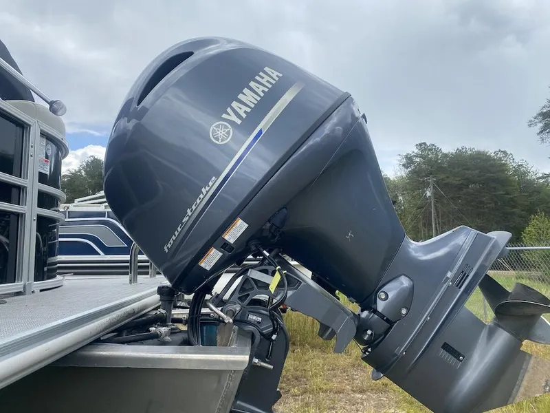 Slide: The Image of 2023 Sylvan 822 LZ Mirage with Yamaha four-stroke outboard motor, side view. - 15