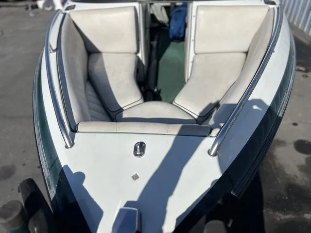 Slide: The Image of MB Boss 210 1997 - 5