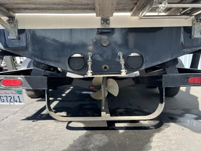 Slide: The Image of Centurion Escalade 2004 - 4