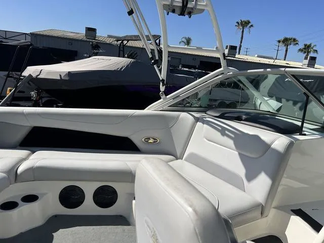 Slide: The Image of Centurion Escalade 2004 - 9