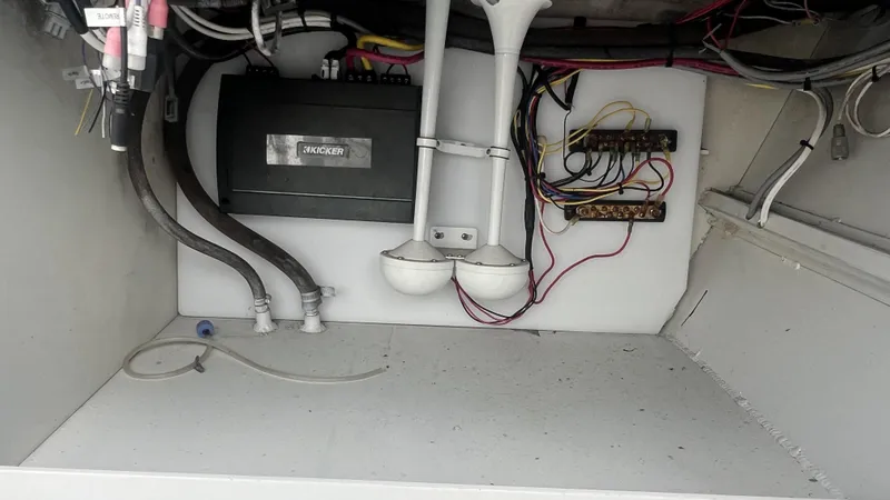 Slide: The Image of Electrical wiring and components inside a 2000 Gravois 22' Dual Console Hybrid boat. - 5
