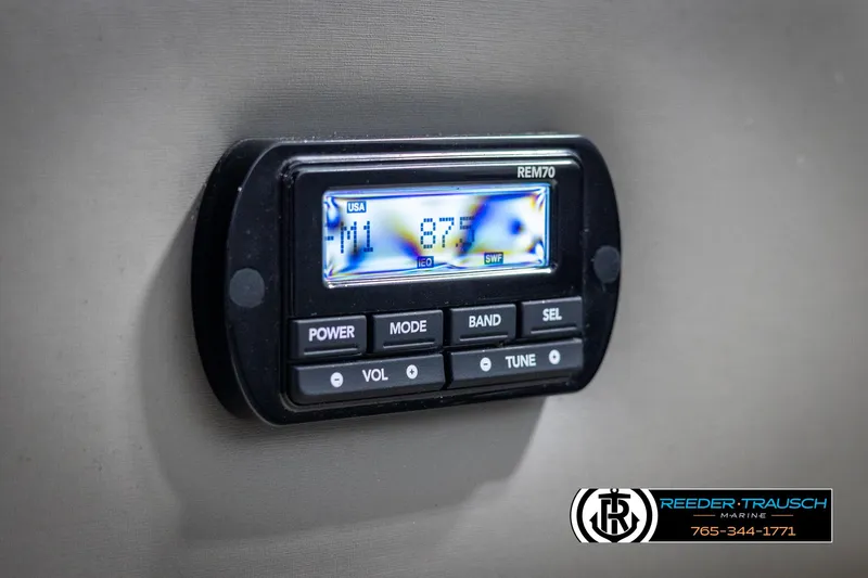 Slide: The Image of 2022 Avalon Catalina VRB stereo system with digital display and control buttons. - 41