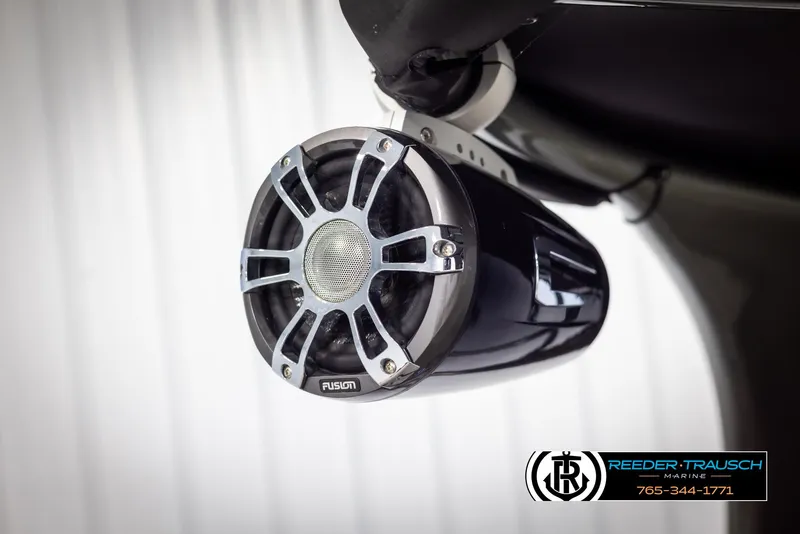 Slide: The Image of Outdoor speaker on 2022 Avalon Catalina VRB boat, featuring sleek design and high-quality audio. - 49