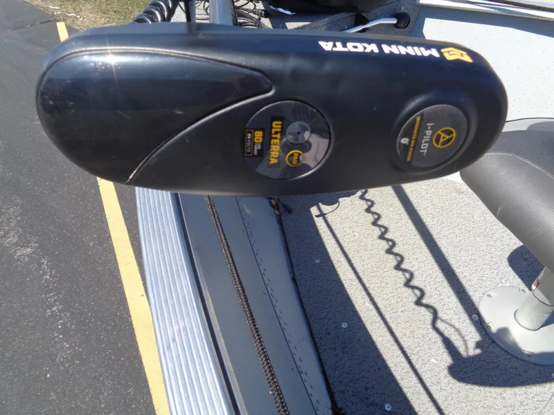 Slide: The Image of Minn Kota trolling motor on 2023 Lund 1600 Alaskan Tiller boat deck. - 19