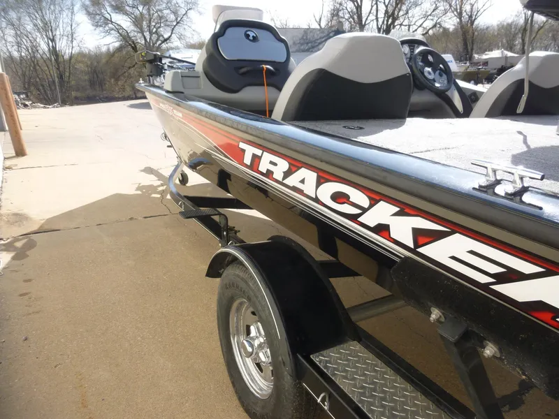 Slide: The Image of 2016 Tracker Pro Team 195 TXW boat on trailer, side view. - 24