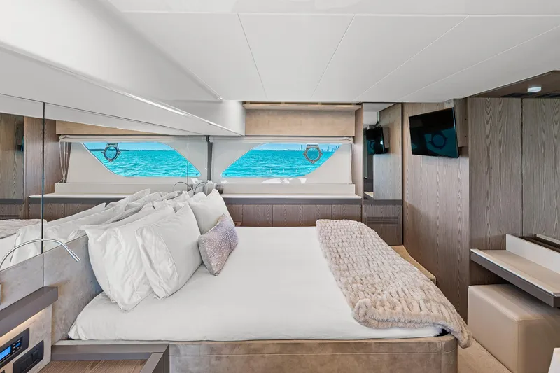 Slide: The Image of Ferretti 550 2018 - 36