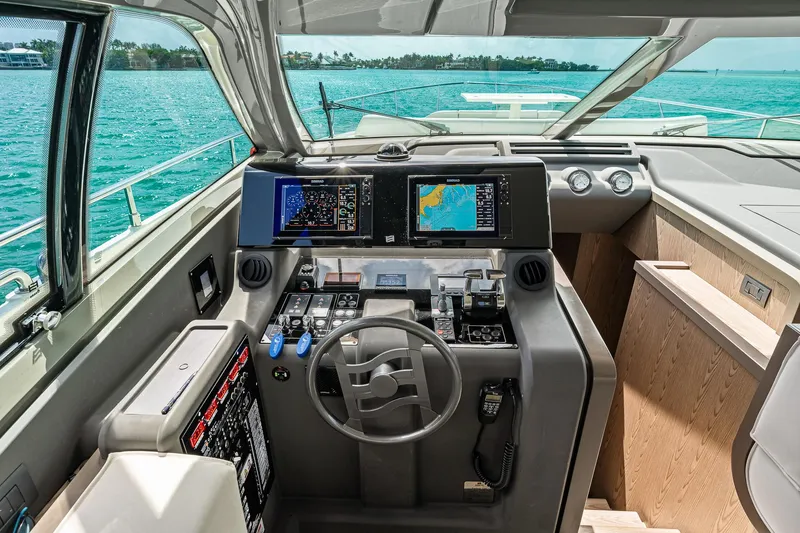 Slide: The Image of Ferretti 550 2018 - 51