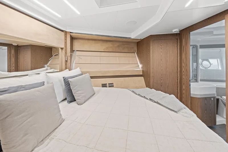 Slide: The Image of Ferretti Yachts 550 2018 - 20