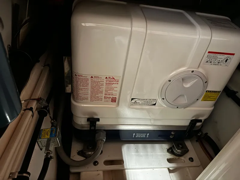 Slide: The Image of Pursuit OS 355 Offshore 2018 - 53