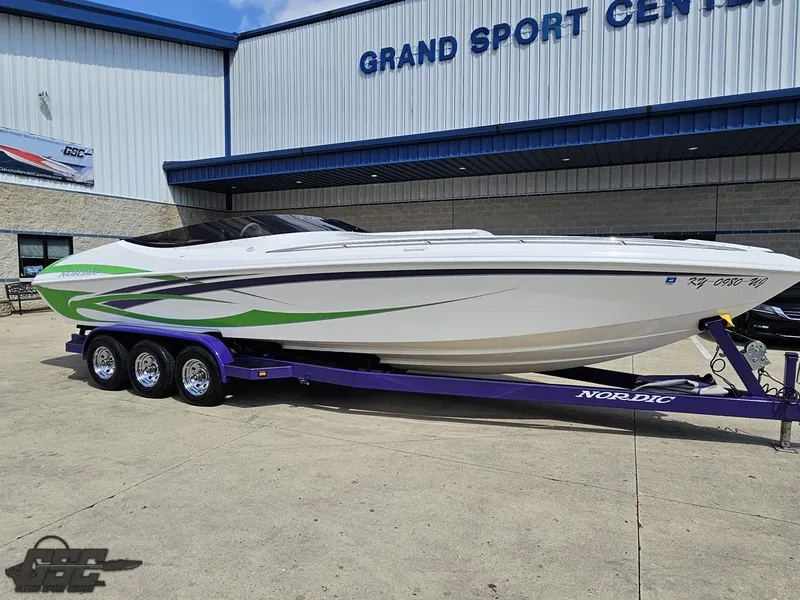 Slide: The Image of Nordic 28 Heat MCOB 2007 boat on trailer at Grand Sport Center. - 10