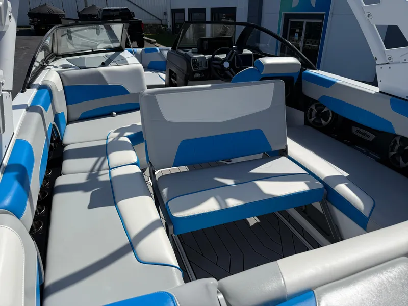 Slide: The Image of Malibu Wakesetter 22 LSV 2019 - 21