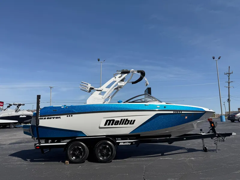 Slide: The Image of Malibu Wakesetter 22 LSV 2019 - 4