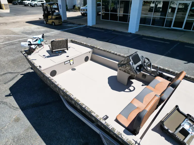 Slide: The Image of Avid 20SC 2025 - 11