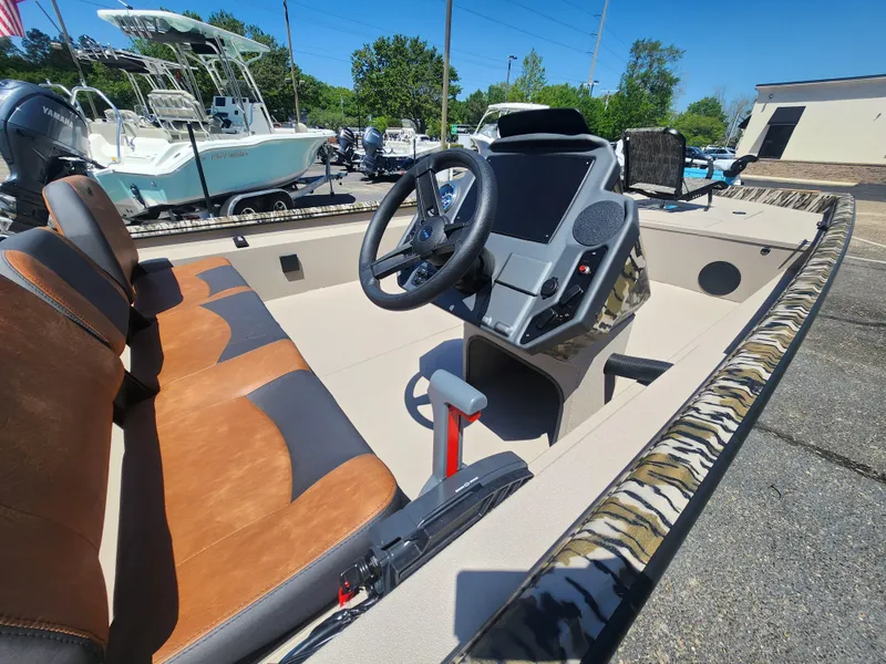 Slide: The Image of Avid 20SC 2025 - 5