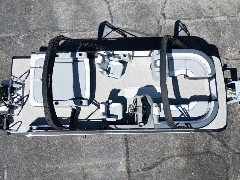 Slide: The Image of Tahoe LTZ VRB23T DX 2025 - 13