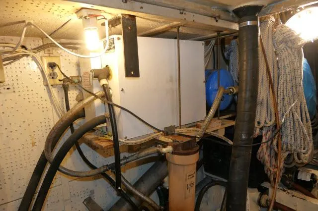 Slide: The Image of Brewer 45 Ketch 1978 - 50