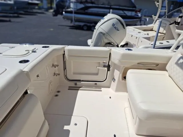 Slide: The Image of Grady-White Freedom 307 2025 - 58