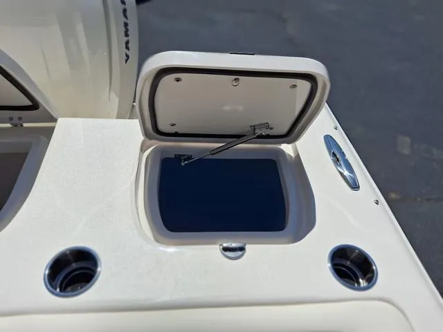 Slide: The Image of Grady-White Freedom 307 2025 - 59