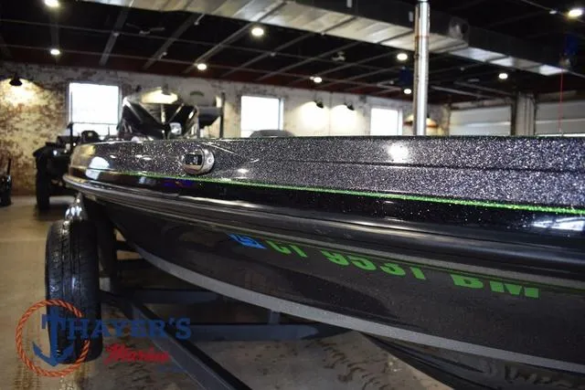 Slide: The Image of Ranger Z521L 2021 - 10