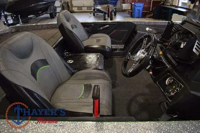 Slide: The Image of Ranger Z521L 2021 - 11