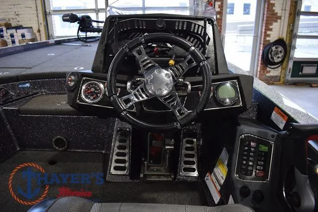 Slide: The Image of Ranger Z521L 2021 - 17