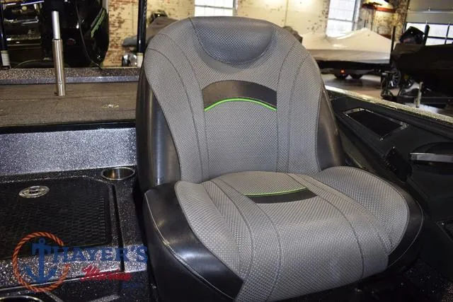 Slide: The Image of Ranger Z521L 2021 - 21