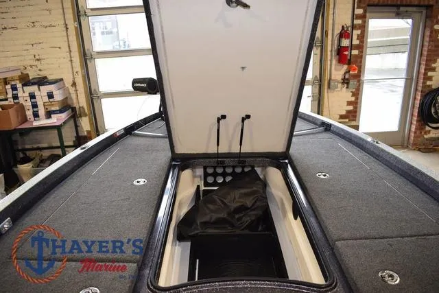 Slide: The Image of Ranger Z521L 2021 - 26