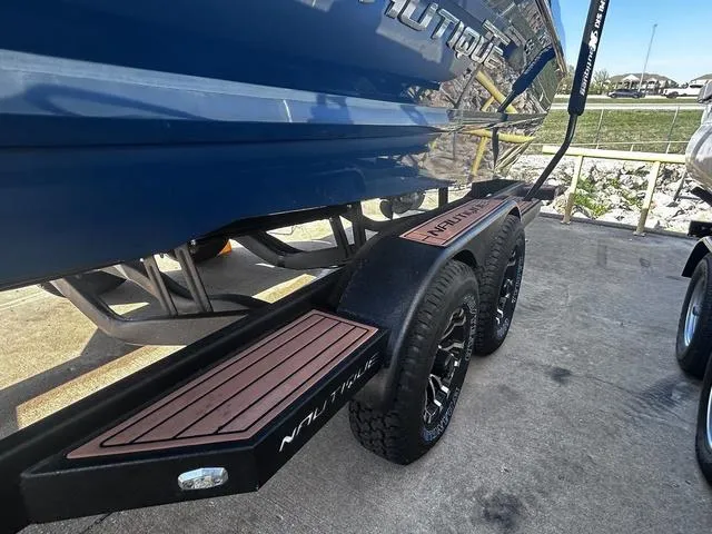 Slide: The Image of Nautique GS24 2018 - 11