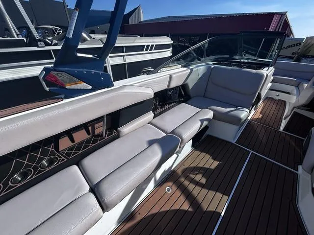 Slide: The Image of Nautique GS24 2018 - 18