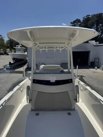 Slide: The Image of Boston Whaler 270 Dauntless 2022 - 3