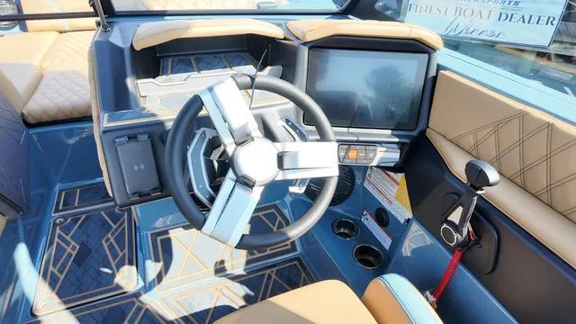 Slide: The Image of Tigé 24RZX 2025 - 20