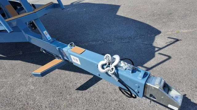 Slide: The Image of Tigé 24RZX 2025 - 9