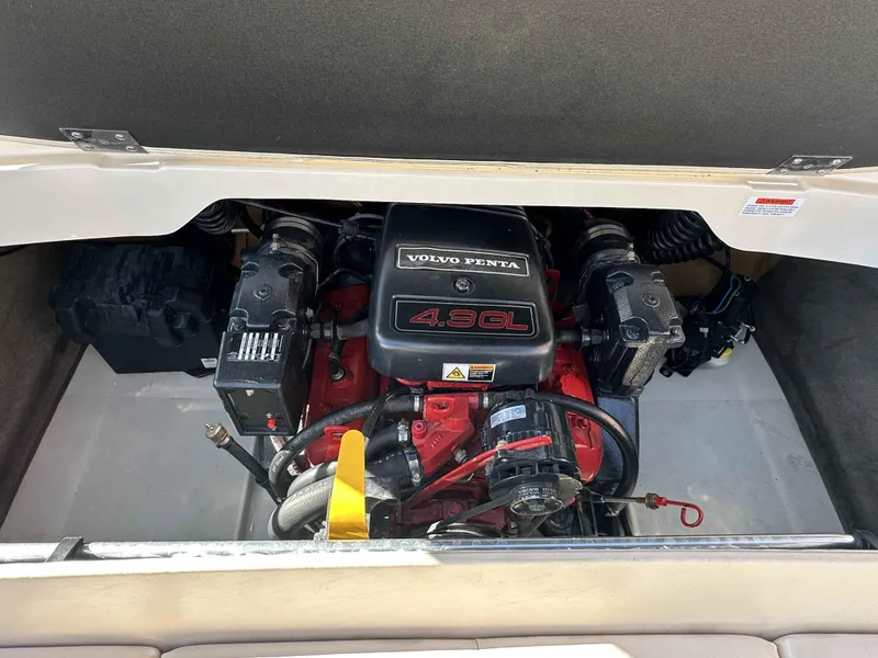 Slide: The Image of Larson Sei 180 2002 - 14