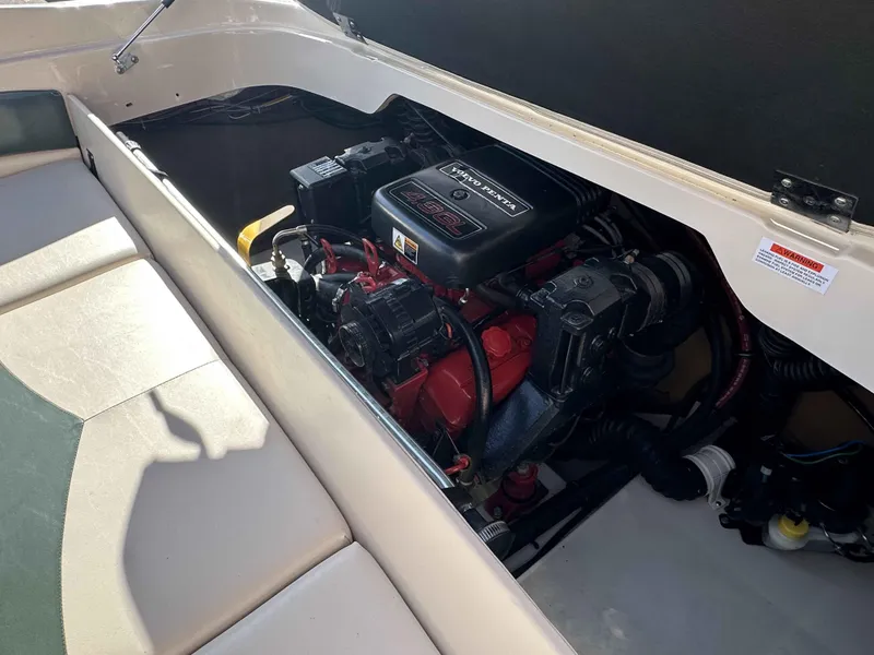 Slide: The Image of Larson Sei 180 2002 - 15