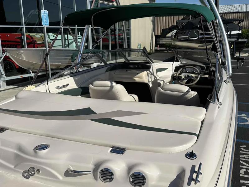 Slide: The Image of Larson Sei 180 2002 - 4