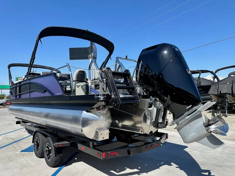 Slide: The Image of Barletta Corsa Ultra-Entertainer 25UE w/ Mercury 400HP V10! 2025 - 12