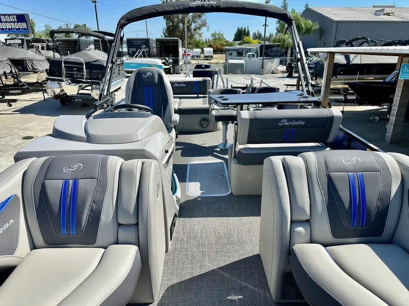 Slide: The Image of Barletta Corsa Ultra-Entertainer 25UE w/ Mercury 400HP V10! 2025 - 13