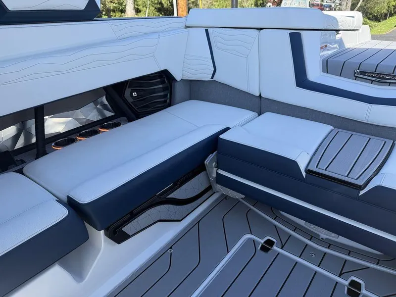 Slide: The Image of Nautique Super Air Nautique G23 2025 - 10