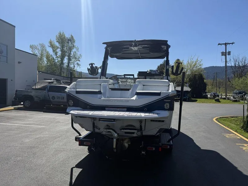 Slide: The Image of Nautique Super Air Nautique G23 2025 - 4