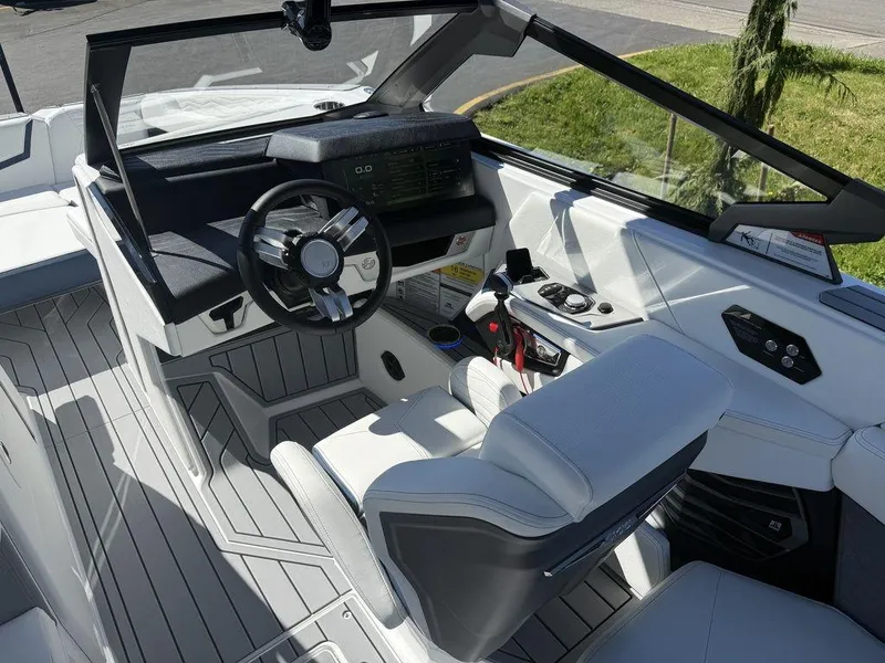 Slide: The Image of Nautique Super Air Nautique G23 2025 - 7